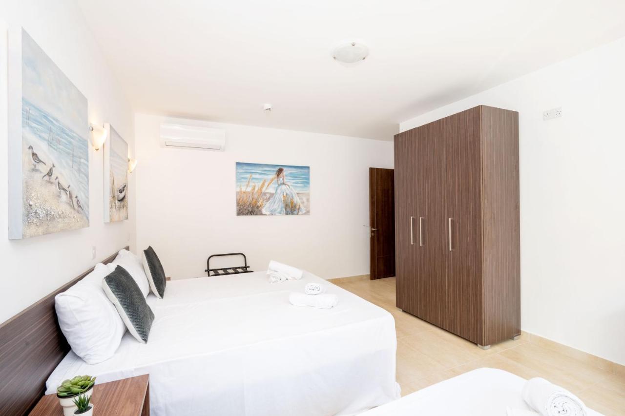 Islet Promenade Seafront 1 Bedroom Apartment With Sea View Balcony By Getawaysmalta San Pawl il-Baħar Eksteriør billede