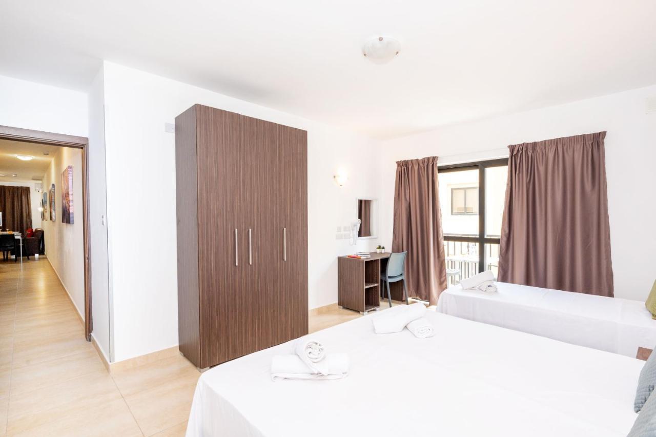 Islet Promenade Seafront 1 Bedroom Apartment With Sea View Balcony By Getawaysmalta San Pawl il-Baħar Eksteriør billede