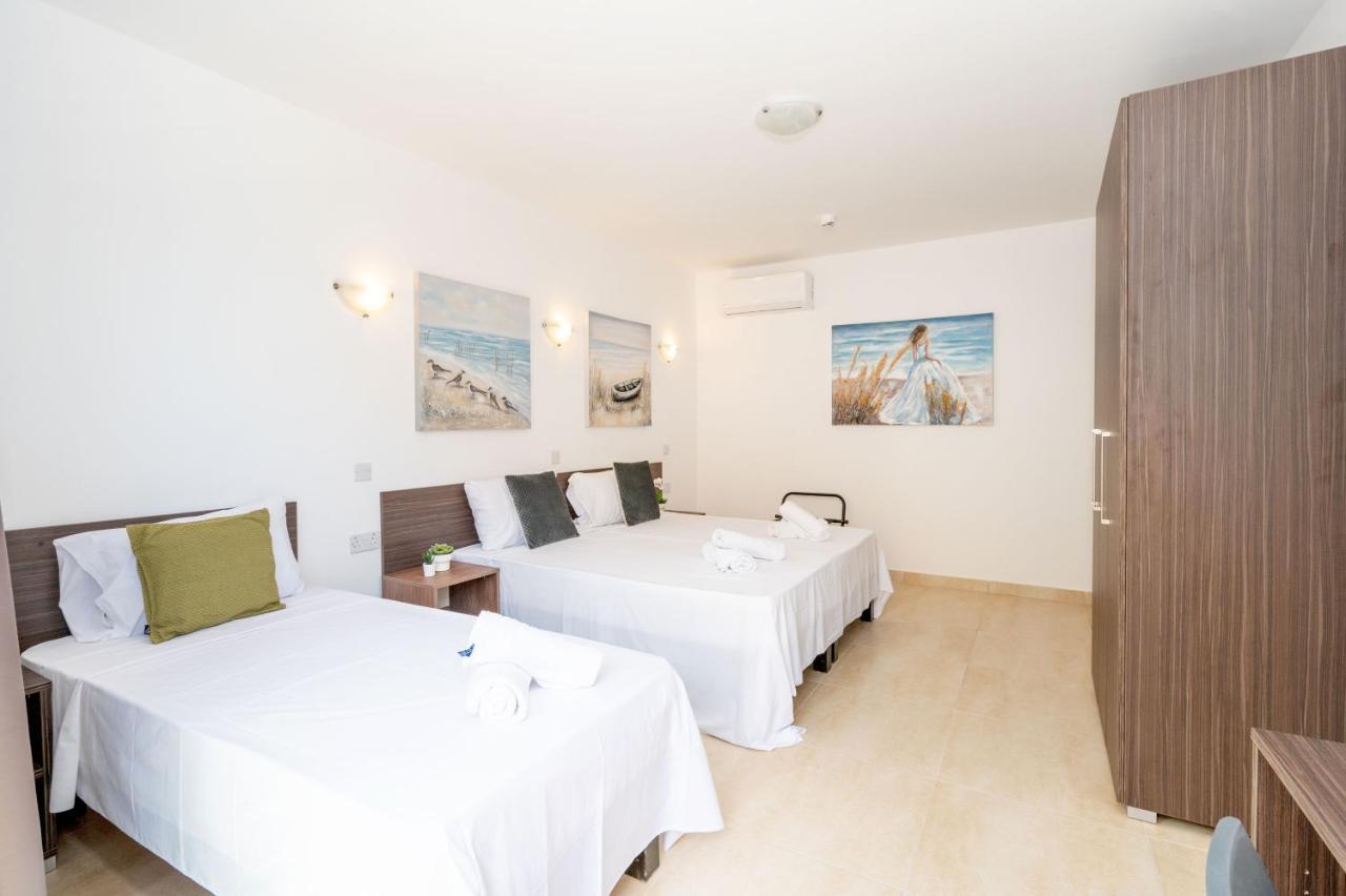 Islet Promenade Seafront 1 Bedroom Apartment With Sea View Balcony By Getawaysmalta San Pawl il-Baħar Eksteriør billede